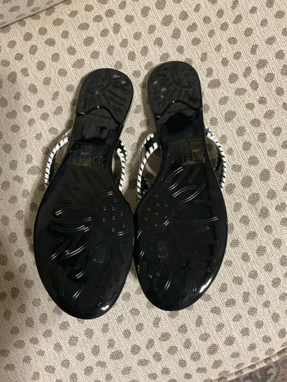 NWT Jack Rogers Black and White jelly Sandals-size 11